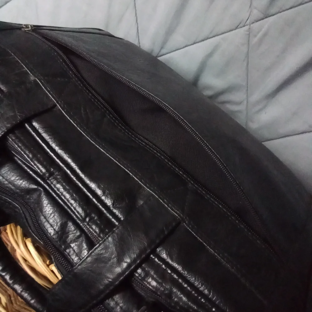 Vintage Black Leather Briefcase Style Crossbody Bag Stylish Laptop Carrying Bag
